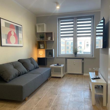 Apartament PARYŻ 比亚韦斯托克 外观 照片