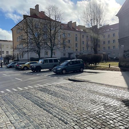 Apartament PARYŻ 比亚韦斯托克 外观 照片