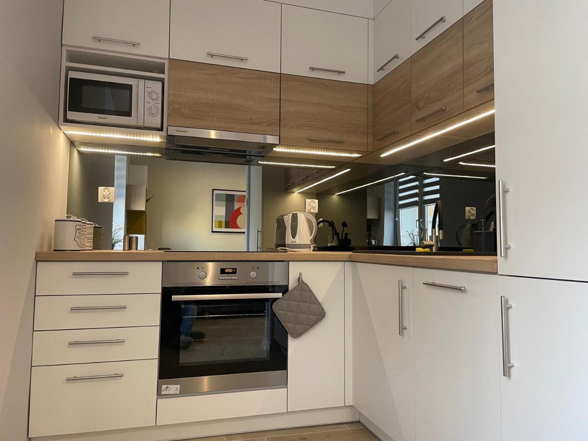 Apartament PARYŻ 比亚韦斯托克 外观 照片
