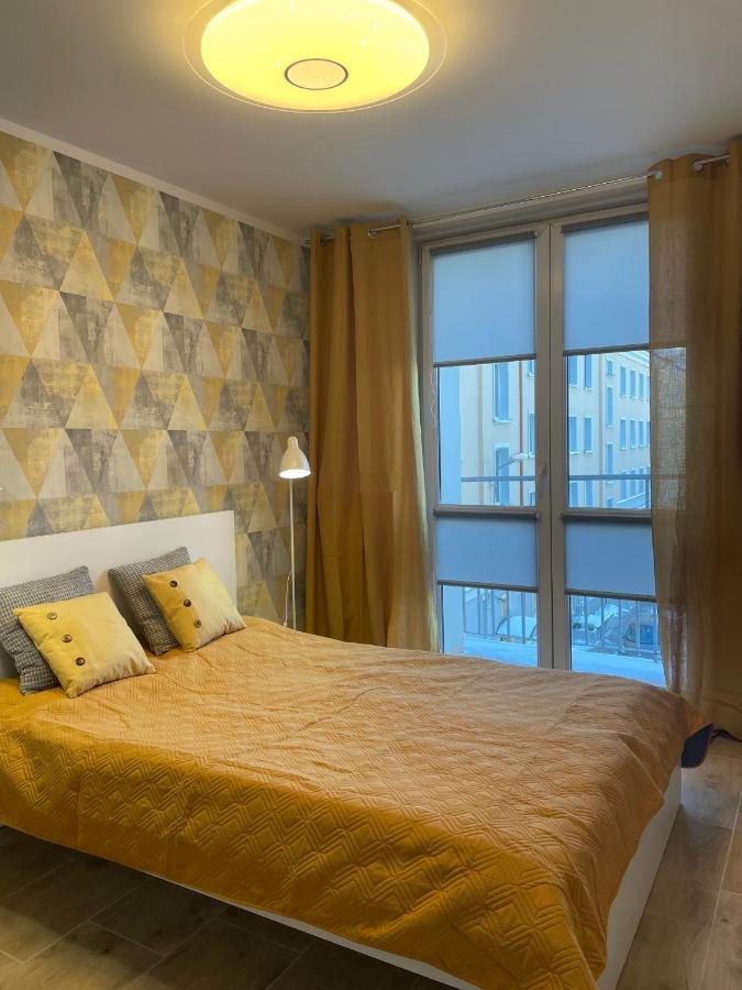 Apartament PARYŻ 比亚韦斯托克 外观 照片