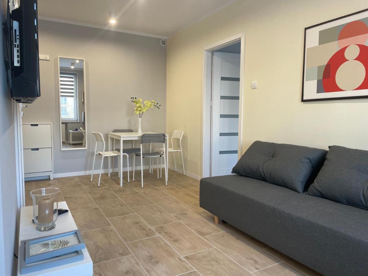 Apartament PARYŻ 比亚韦斯托克 外观 照片